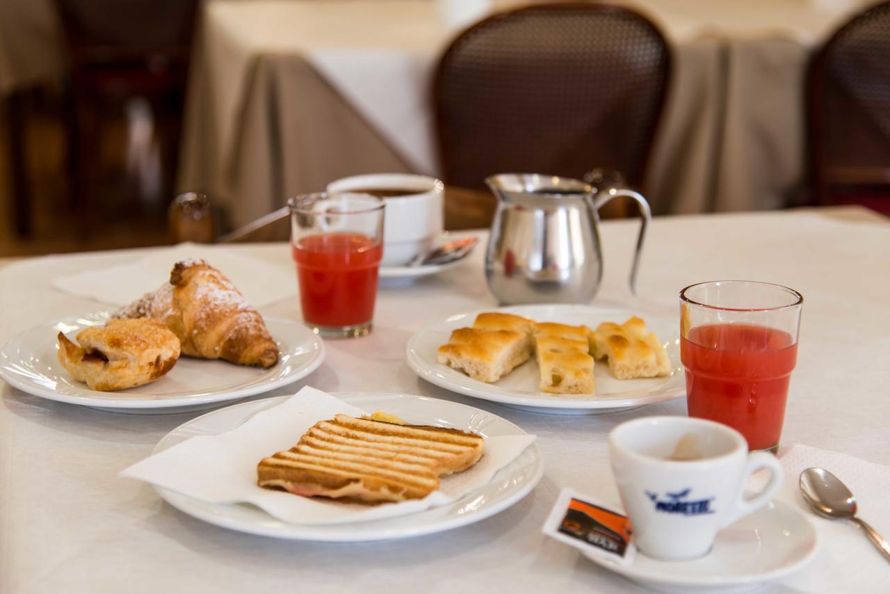 Hotel Elisabetta 세스트리레반떼 외부 사진